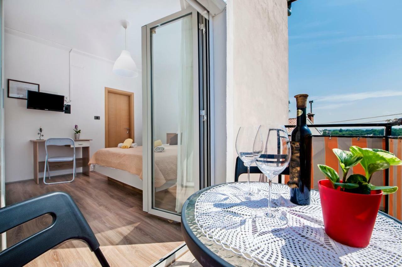 Rooms Mariana Rovinj Bagian luar foto