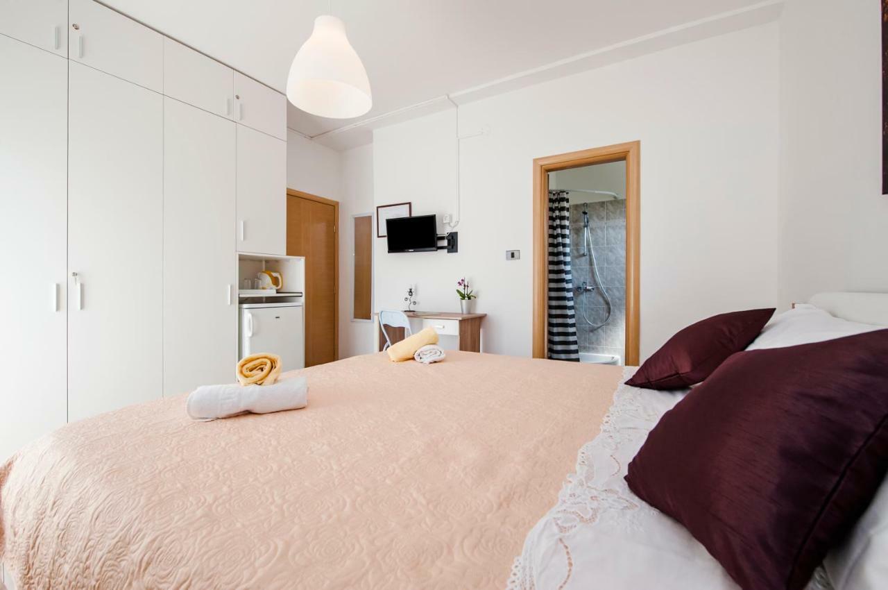 Rooms Mariana Rovinj Bagian luar foto