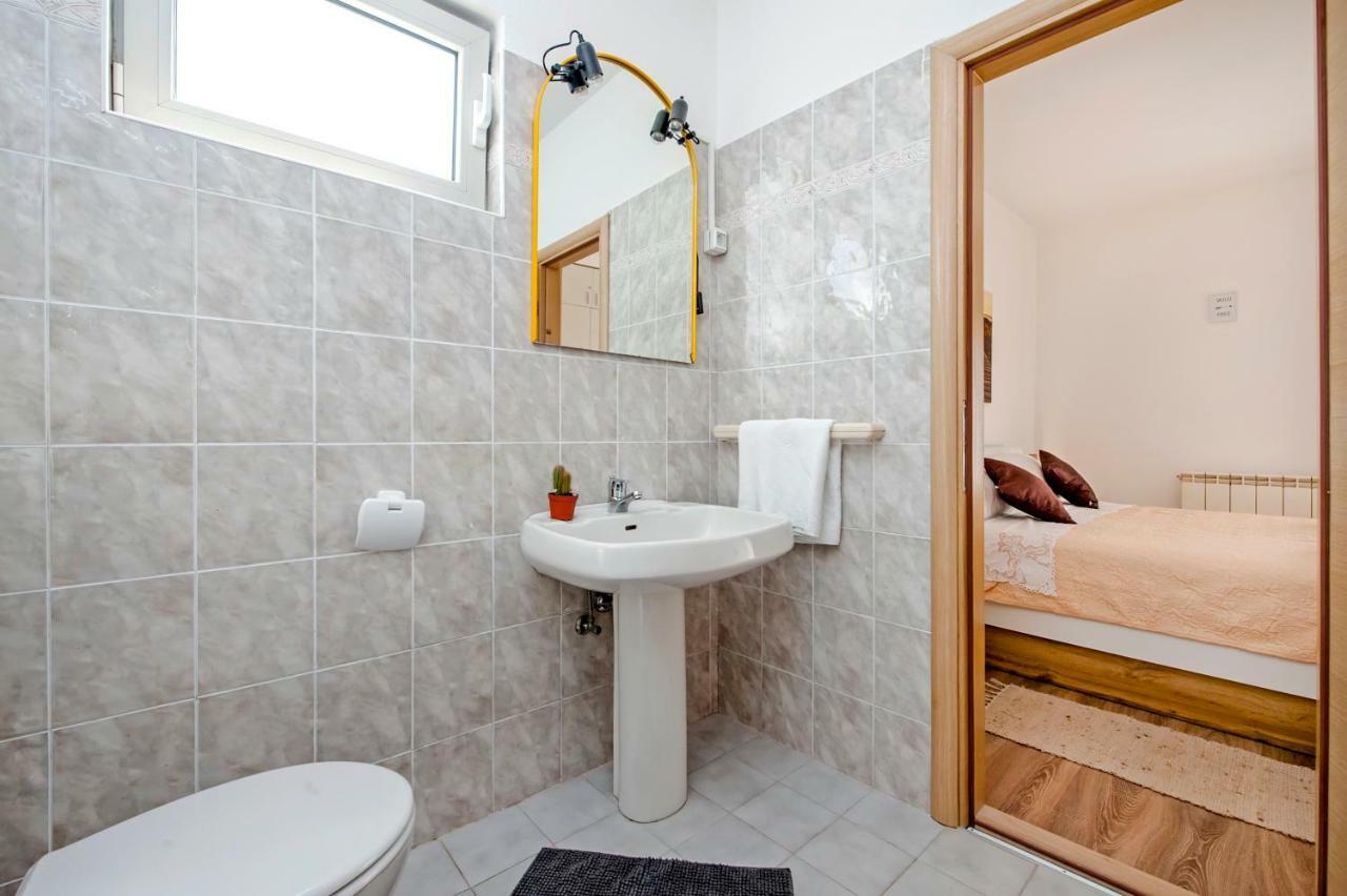 Rooms Mariana Rovinj Bagian luar foto