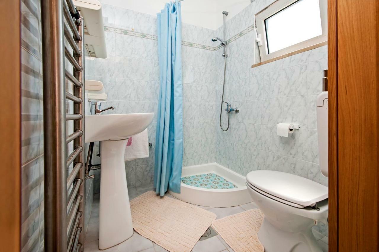 Rooms Mariana Rovinj Bagian luar foto